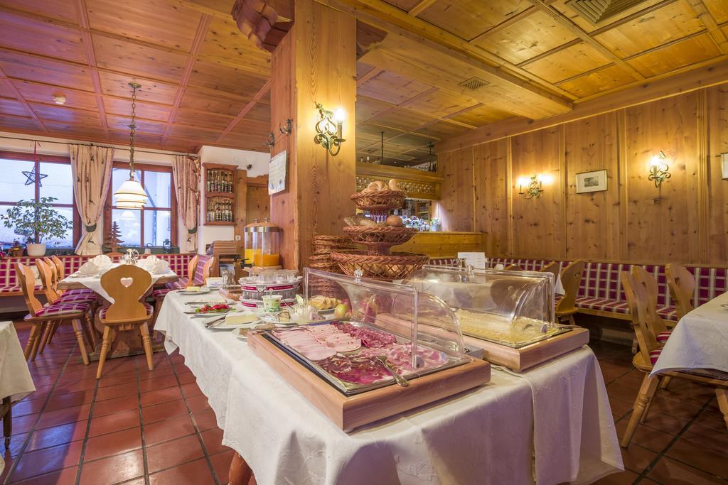 Hotel Kirchenwirt Kirchberg in Tirol Kültér fotó